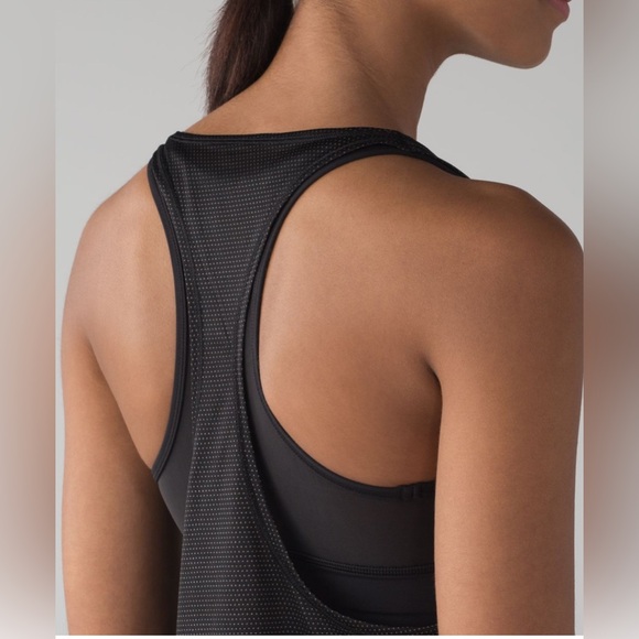 Lululemon Pushing Limits Tank - Picture 4 of 16